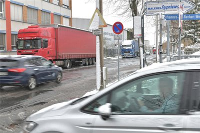Zwischen Brander Straße und Johannes-R.-Becher-Weg soll der Kanal in der Zuger Straße in Freiberg 2024 erneuert werden. Ein zweiter Bauabschnitt ist für 2025 geplant.