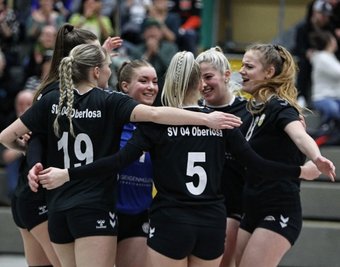 Allen Grund zum Jubeln hatten die Volleyballerinnen des SV 04 Oberlosa beim 3:0-Heimsieg gegen Volley Juniors Thüringen. 