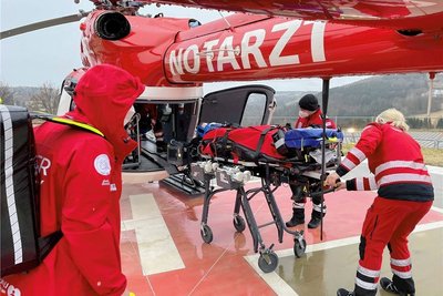Ein stürmischer Tag im Februar 2022 in Annaberg-Buchholz, als Gretje schwer verletzt per Hubschrauber abgeholt wurde. 