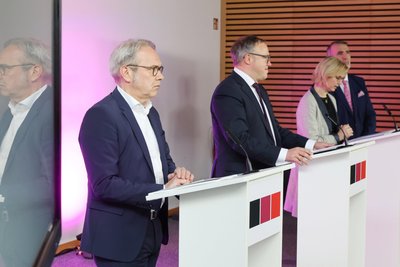 Die Spitzen von CDU, SPD und BSW stellten am Freitag im Landtag in Erfurt ihren Koalitionsvertrag vor.