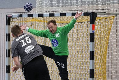 Torwart Philipp Hübner war es zu verdanken, dass die Niederlage gegen Fraureuth nicht noch höher ausfiel. 