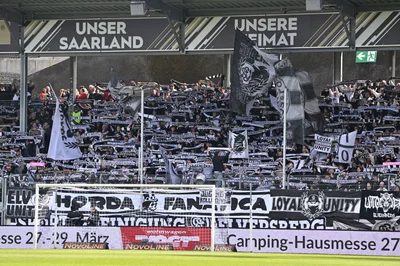 Die Heimstätte der SV Elversberg wird noch mindestens bis zum Jahresende um- und ausgebaut. (Archivbild)