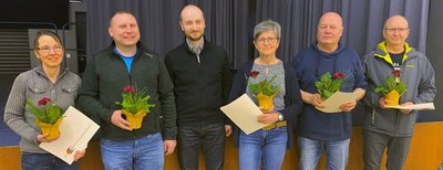 Von links: Christiane und Lars Mehner für Thum in Richtung Greifensteine, Uwe Hoppe für Thum in Richtung Bastei, Olaf Hofmann für Jahnsbach und Christina Messig für Herold 