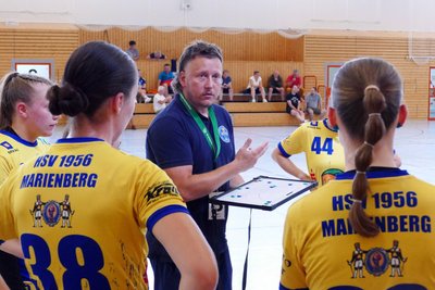 HSV-Trainer Chris Tippmann muss mit seinem Team mehrere Ausfälle kompensieren.