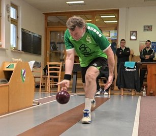 Alles für seine Fraureuther Mannschaft gab auch Reiner Schumann. Er hatte im Vorfeld des Bundesliga-Duells wie einige andere Teamgefährten mit gesundheitlichen Problemen zu kämpfen und musste während des Wettkampfes zwei Behandlungspausen in Anspruch nehmen. 