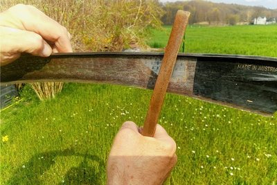 Der Förderverein Natura Miriquidica veranstaltet am Sonnabend ein Praxisseminar Handsensen- und Dengeltechnik.