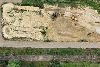 In der Nähe des Peniger Bahnhofes entsteht derzeit der Bikepark. Er soll im Frühjahr eröffnet werden.