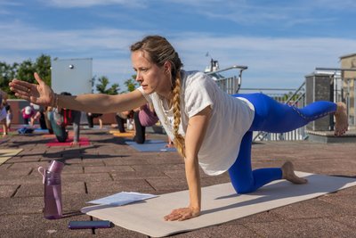 Bei Yogalehrerin Theresa Jarvis sehen alle Positionen leicht aus - doch das sind sie teilweise nicht.