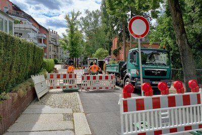 In Chemnitz ist die Cäcilienstrasse wegen eines Wasserohrbruches gesperrt.