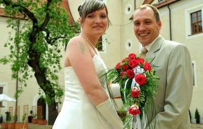 
              <p class="artikelinhalt">Susann und Nils Rauter erlebten am Sonnabend als erstes Paar ihre Traumhochzeit im sanierten Schloss Freudenstein. </p>
            