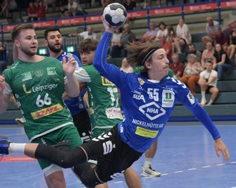 Der Este Mihkel Löpp - hier im Testspiel gegen Leipzig II - gehört zu den Neuverpflichtungen des EHV Aue und soll den Rückraum der Erzgebirger stärken. Er besticht bisher durch Schnelligkeit und Dynamik. 