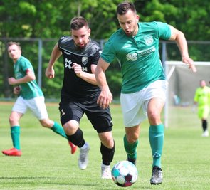Die Freitaler liefen am Sonntag gegen die Lichtenberger, hier mit Danny Kluge am Ball, oft nur hinterher. 