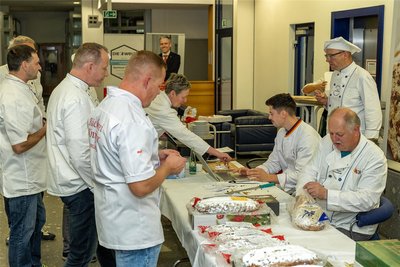 Die vogtländischen Bäcker hatten 36 Gebäcke zu testen.