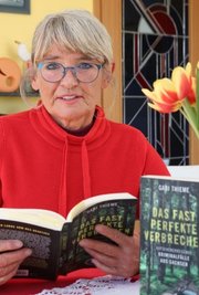 Gabi Thieme stellt am Donnerstag bei den Landfrauen ihr Buch "Das fast perfekte Verbrechen" vor. 