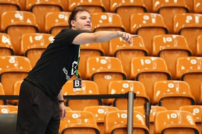 Nicolas Gruber ist Trainer der B-Jugend und sportlicher Leiter des HC Buteo Chemnitz. Der Verein will ein Leistungszentrum für Nachwuchshandballer werden.
