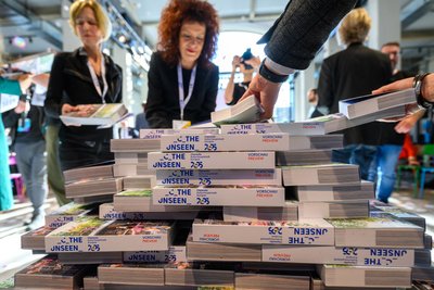 Das allererste Programmbuch, das im Oktober unter anderem an Pressevertreter verteilt wurde. Mittlerweile gibt es ein neues Buch, aber aktuelle Termine zahlreicher Veranstaltungen findet man nur auf der Internetseite der Kulturhauptstadt.