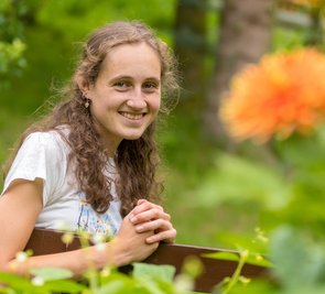 Salomé Günther genießt in ihrer Freizeit gern die Natur, wozu sie auch den heimischen Garten zählt. 