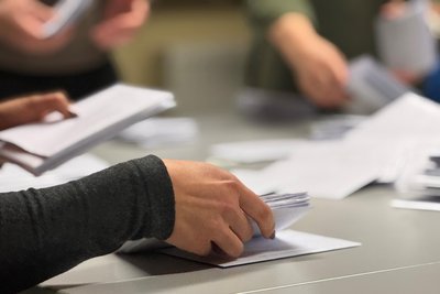 Die Wahl im Erzgebirge erfolgte ohne Zwischenfälle. Auffällig war eine hohe Wahlbeteiligung.