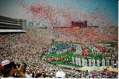 Farbenfrohe Eröffnungsfeier der Fußball-WM 1994 in Chicago.
