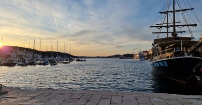 Ein Hafen in Kroatien.