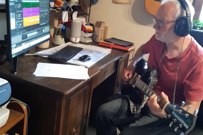 Der Thalheimer Musiker Martin Ruppert findet es prima, dass Rainer Mai nun doch weitermacht.