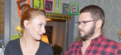 Max Krüger (Thomas Drechsel) erfährt, dass Lotta Will (Luise Schubert) von ihm schwanger ist und das Kind behalten will.