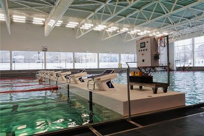 Den Hobbyschwimmern stehen in der Schwimmhalle derzeit nur 25 Meter Bahnen zur Verfügung. 