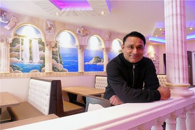 Kanwaljit Singh im neuen Restaurant am Neumarkt. 