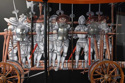 Die oft etwas comichaften Darstellung in der Thüringischen Landesausstellung erleichtern den Zugang, lassen aber auch die Dramatik des Bauernkriegs vermissen. Foto: Matthias Zwarg