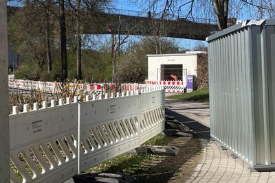 Für Bauarbeiten ist der Fußgängertunnel am Bahnhof in Aue gesperrt.