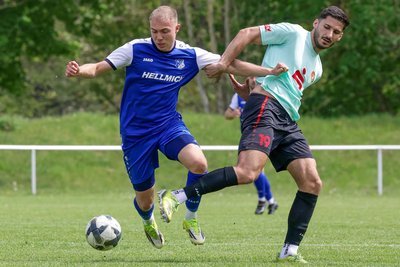 Luis Werrmann (links) wird auch in der neuen Saison für den VfB Empor Glauchau auf Torejagd gehen. Das Foto zeigt ihn im Heimspiel gegen Lok Stendal (3:0).