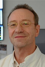 Otto Eichelbrönner Chefarzt der Klinik für Anästhesiologie: "Wir versuchen, den Kopf über Wasser zu halten. Dafür müssen wir alle Register ziehen."
