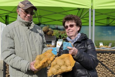 Günther und Karin Schürer haben sich für die Sorten „Afra“ und „Lilly“ entschieden.