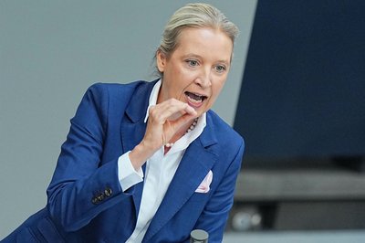 Weidel rechnet mit der Regierung generell ab.