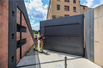 Grimma war mehrfach überflutet, gleicht nun einer Festung. 