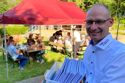 Jan Giera und der von ihm geleitete Posaunenchor Rittersgrün gehören zu den Mitgestaltern des Ortsjubiläums in Tellerhäuser.