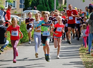 Luca Maximilian Grimm (Nummer 3) hatte beim Strumpflauf über 3,8 Kilometer die Nase vorn. 
