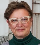 Simone Georgi - Leiterin derVolkskunstschule im Erzgebirgskreis