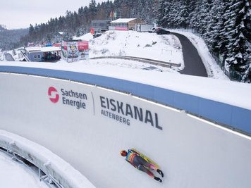            Julia Taubitz ist beim Rodel-Weltcup auf ihrer Heimbahn in Altenberg auf Rang zwei gefahren.