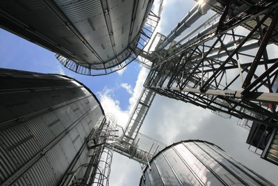 Im Coschützer Getreidesilo lagert teilweise noch der Hartweizen vom Vorjahr.