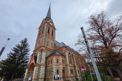 Die St.-Trinitatis-Kirche von Bad Elster wird im Kirchenmusik-Jubiläumsjahr 2026 durch zahlreiche Veranstaltungen besonders im Mittelpunkt stehen.