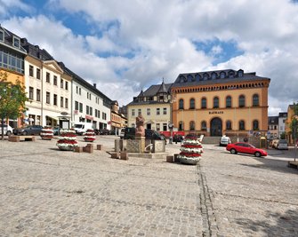 Rathaus in Reichenbach: Die Stadt punktet mit ihrer guten Verkehrsanbindung. 