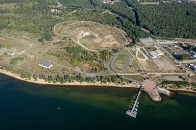 Am Bärwalder See laufen Untersuchungen, um einen Ferienpark mithilfe von Seewasser zu heizen oder kühlen.