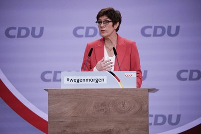 Die scheidende CDU-Vorsitzende Annegret Kramp-Karrenbauer spricht beim digitalen Bundesparteitag der CDU. 