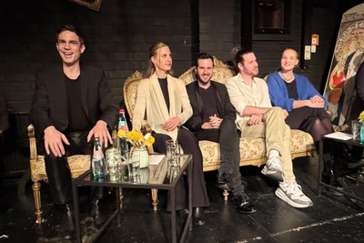 Alexander Donesch, Anna Burger, Angus Simmons, Yannik Gräf und Lena Weikhart (v.l.) bei der Matinee zum Musical „Dracula“ in Freiberg.