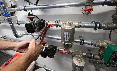 Die Wärmepumpe werde laut Wirtschaftsministerin Reiche in den allermeisten Gebäuden die Leittechnologie sein, weil sie eine wirtschaftlich vernünftige Lösung sei.