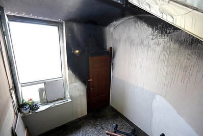 In dieser Abstellkammer war am Sonntagabend ein Feuer ausgebrochen. Es war der zweite Brand in dem Haus binnen zehn Tagen.