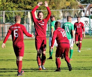 Viel Grund zur Freude: Die Landesklasse-Kicker des TSV Flöha haben den SV Lichtenberg im Derby mit 5:1 bezwungen. 