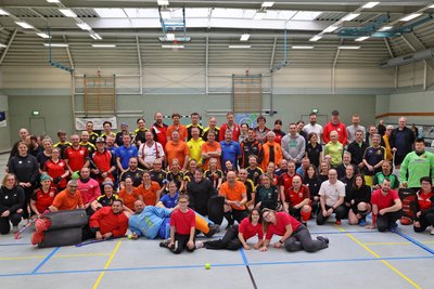 Zehn Teams haben am Samstag am 7. Walter-Kosch-Hockeyturnier in Meerane teilgenommen.