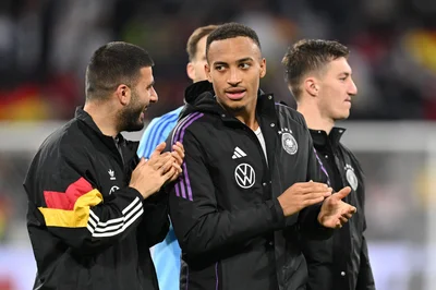 Die Stuttgarter Deniz Undav, Jamie Leweling und Angelo Stiller (v.l.) sollen bei der WM dabei sein. (Archivbild)
